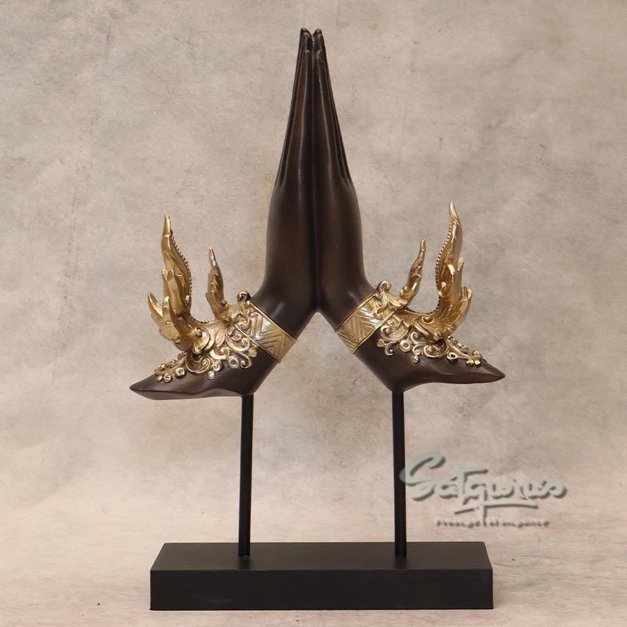 Divine Blessing Mudra Figurine By Satguru's