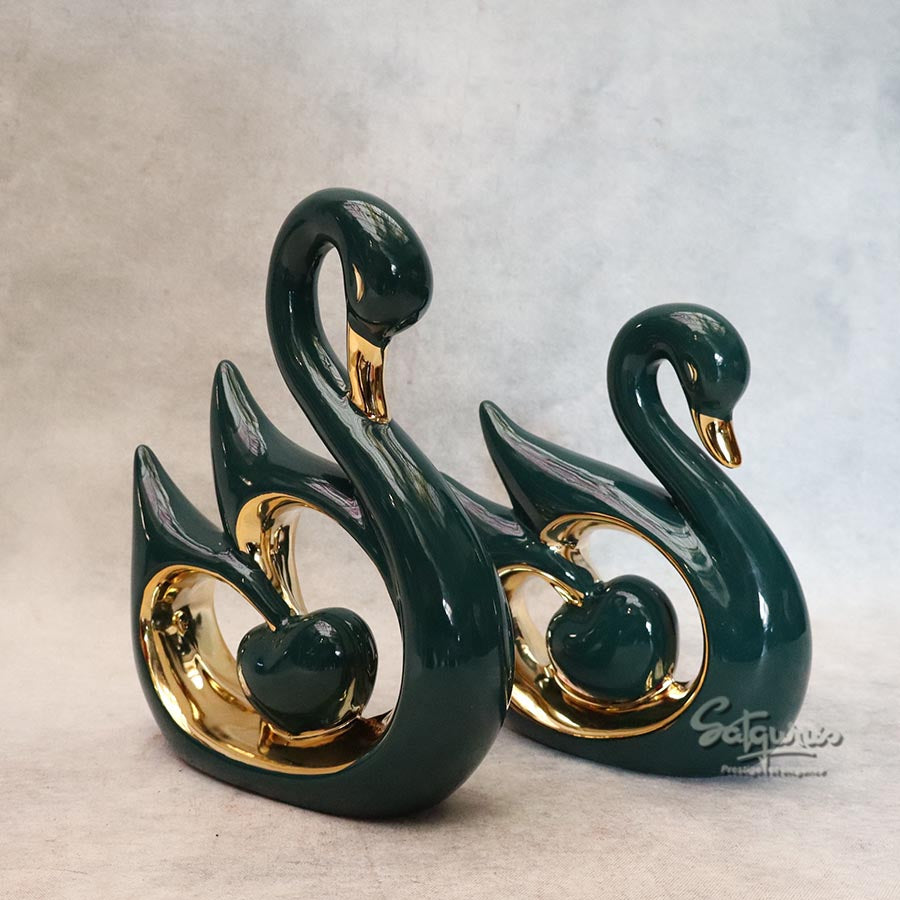 Set of 2 Swan Table Décor By Satguru's