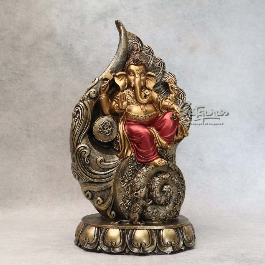 Ganesha Sitting In The Shell By Satguru's