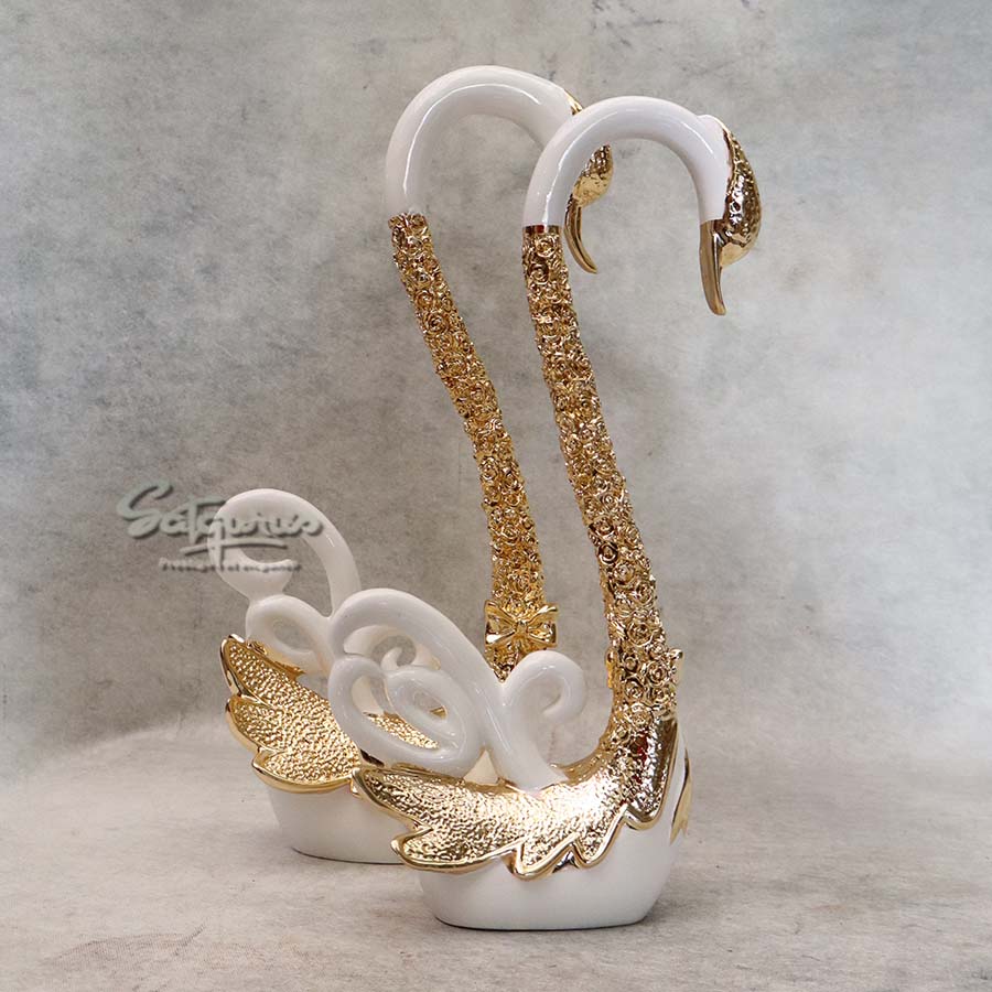 Swan Couple By Satguru's