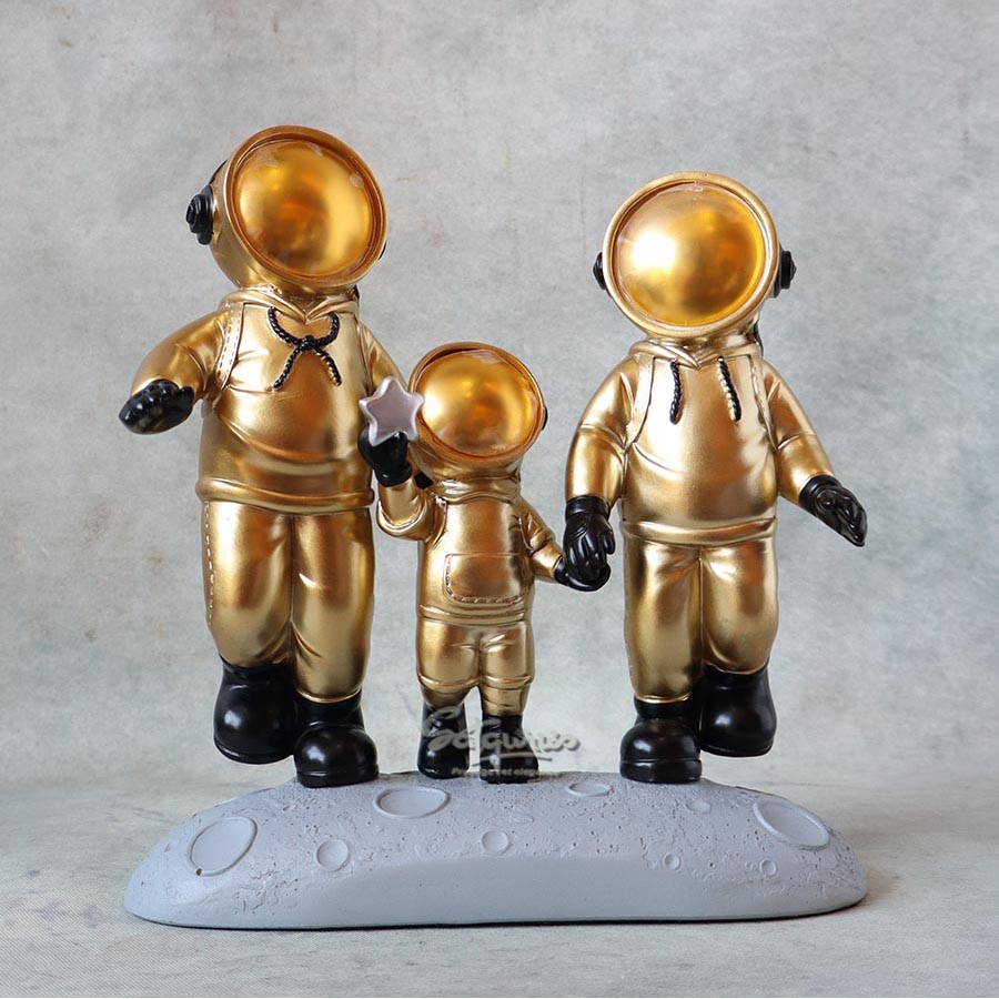 Golden Astronaut Family By Satguru's