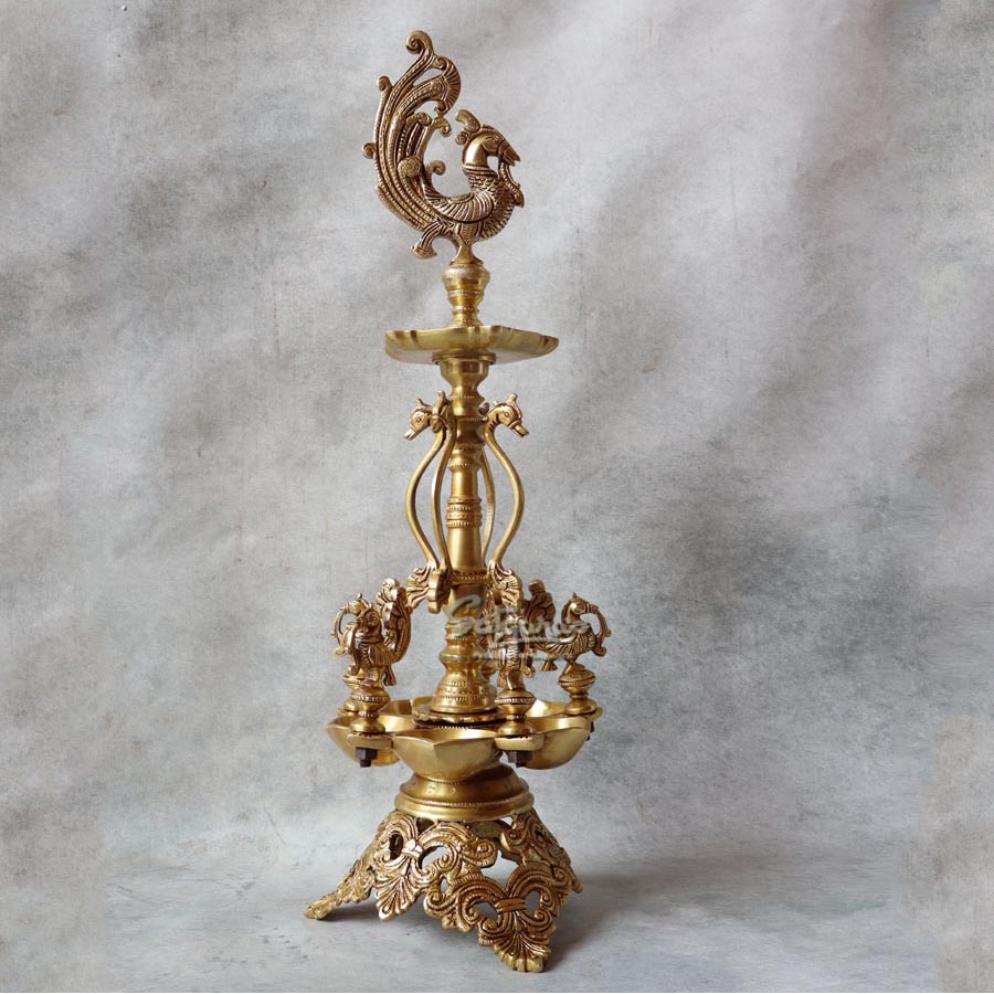 Brass Yellow Gold Annam Lamp Stand By Satguru's