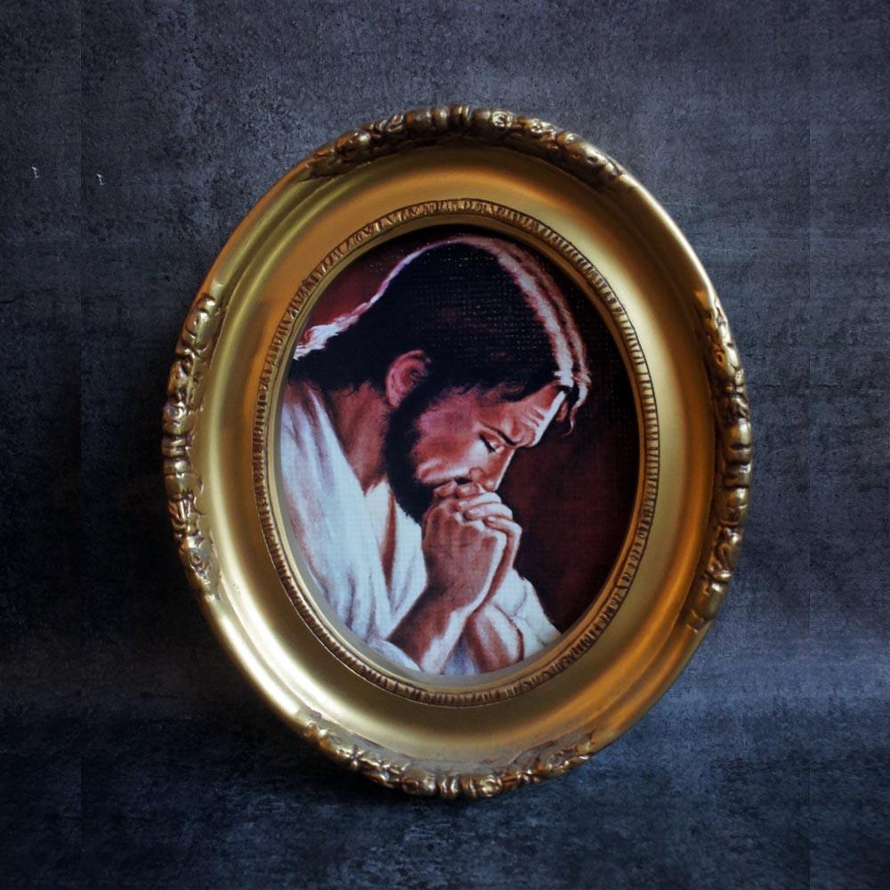 Christ Praying - Oval Swept Frame 8 x 10 By Satgurus