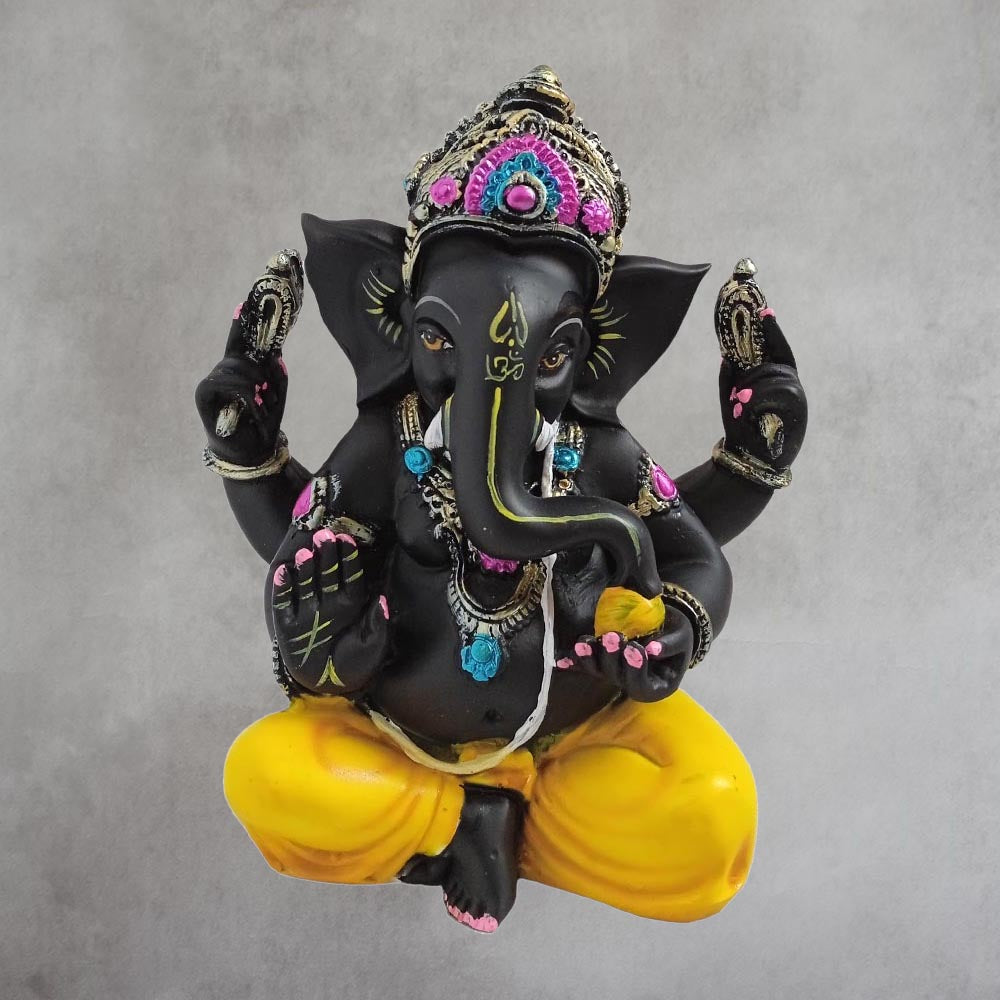 Medium Mukut Ganesha In Black by Satgurus