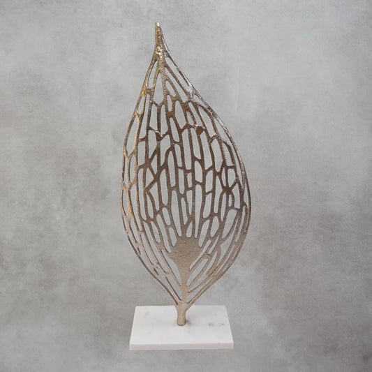 F - Pansy Leaf Table Décor by Satgurus