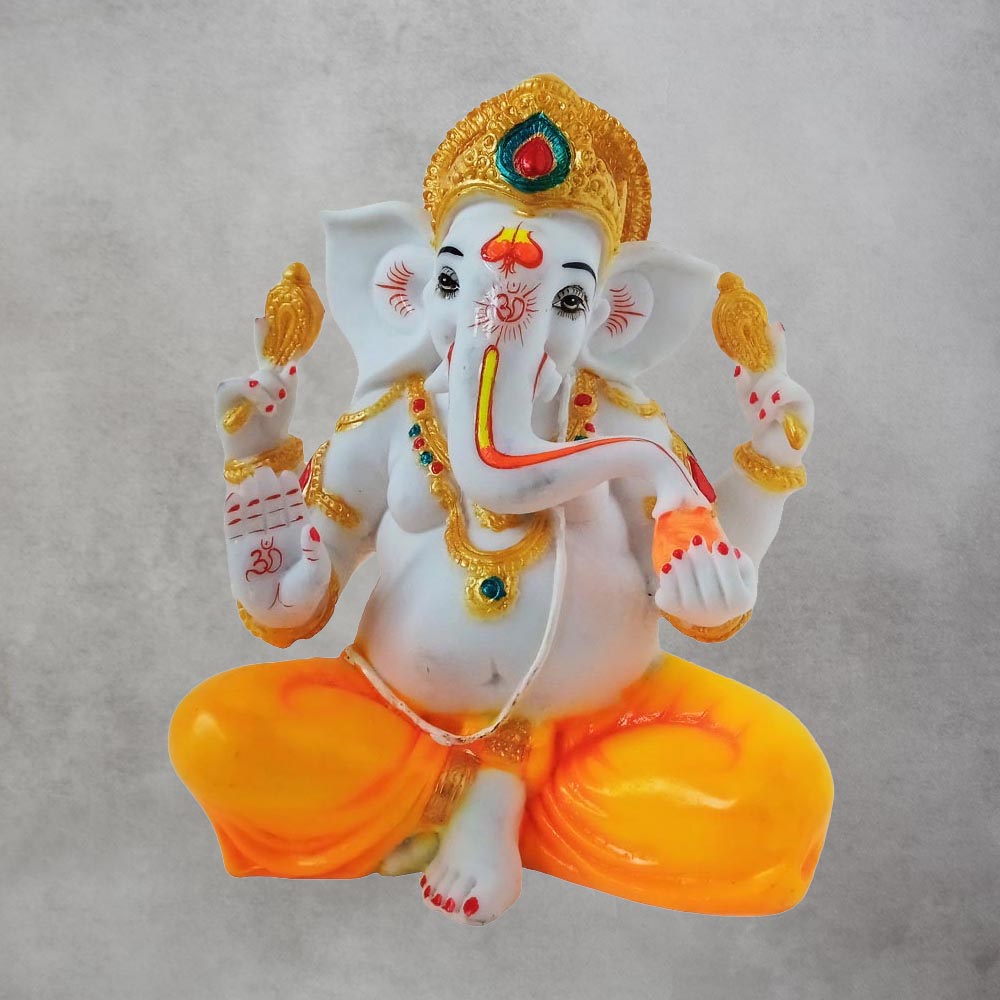 Mukut Ganesha by Satgurus