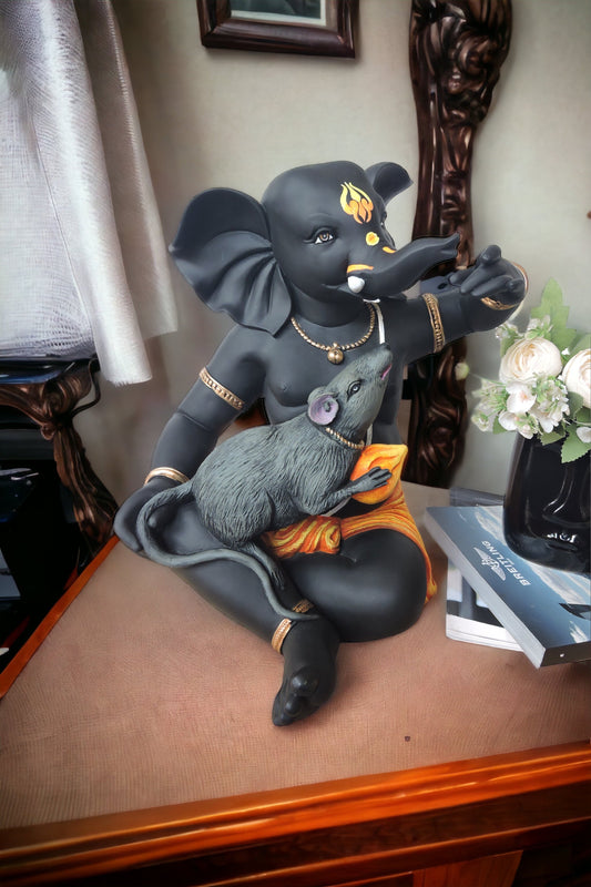 Sitting Ganesha With Mouse / Black by Satgurus